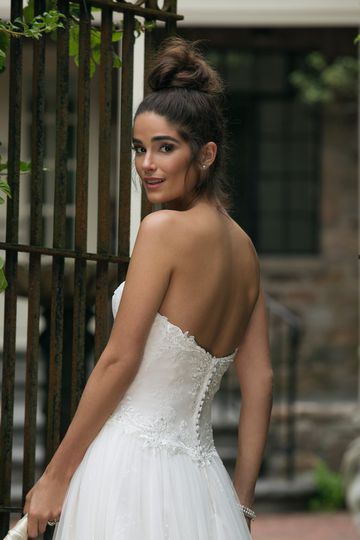 A vita bassa Abiti da sposa | Sincerity Bridal