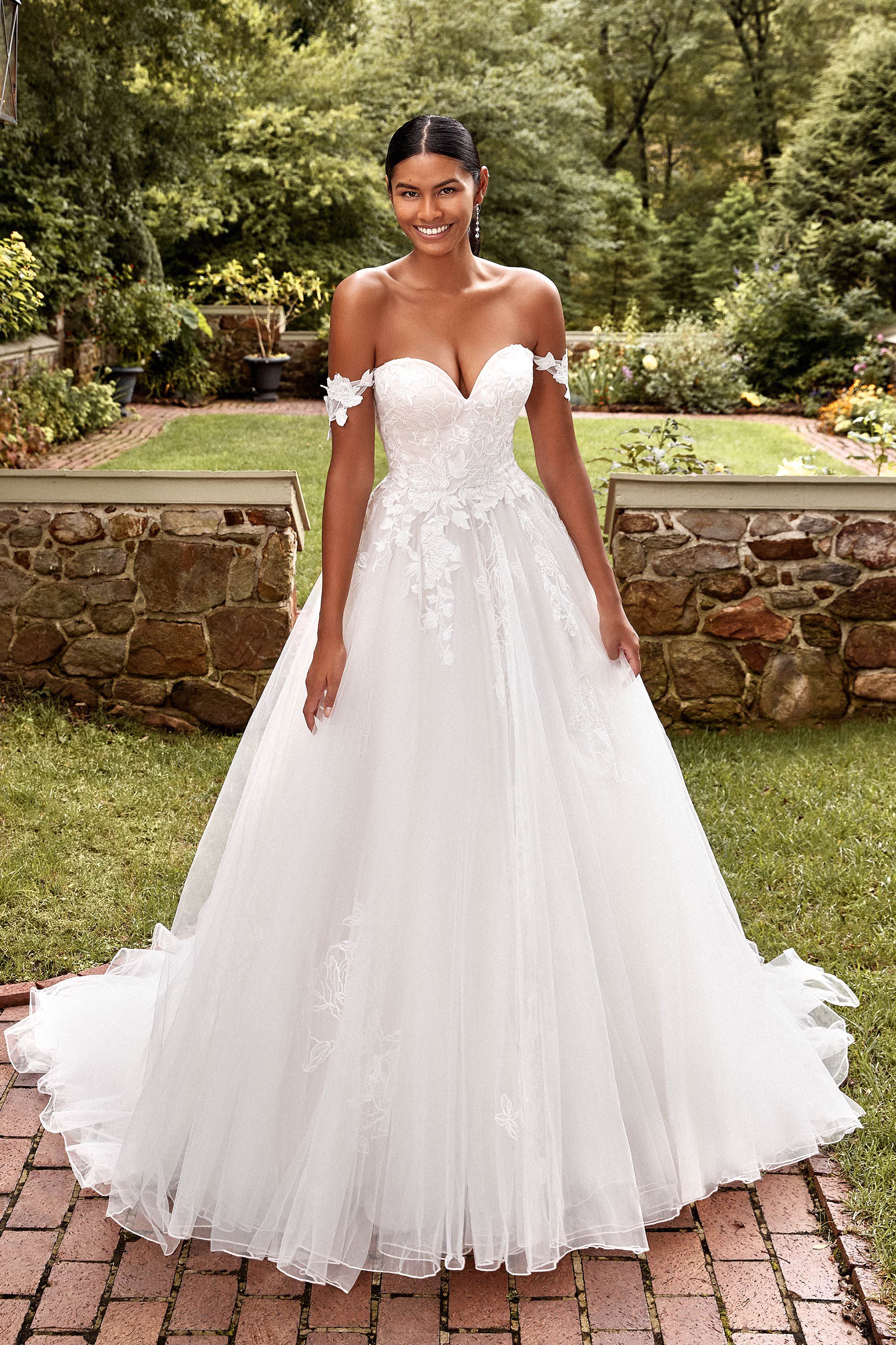 Classic Bridal Gown Ball Gown Sweetheart Sequin White Wedding Dresses Minimalist Bridal Gowns DP1339